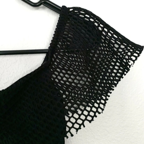 Missguided Black Cut Out Off The Shoulder Dress - Picture 3 of 8